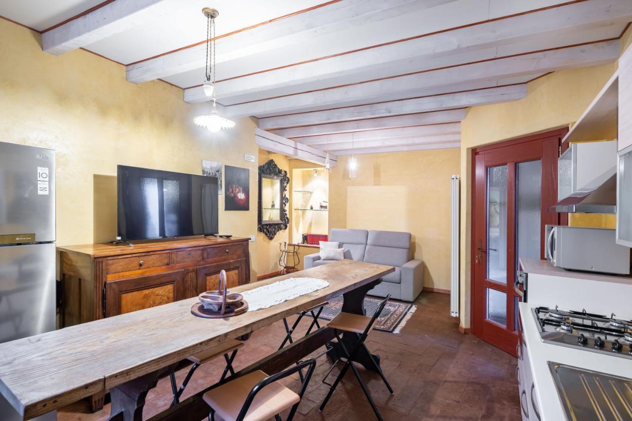 Le Chateau Franciacorta - By Host4U Apartment Colombaro  Екстериор снимка